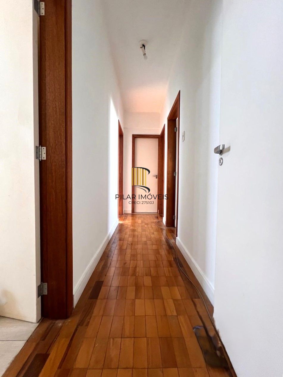 Apartamento 3 dormitórios em Frente a Faculdade de Odonto  e  Hosp. Clínicas