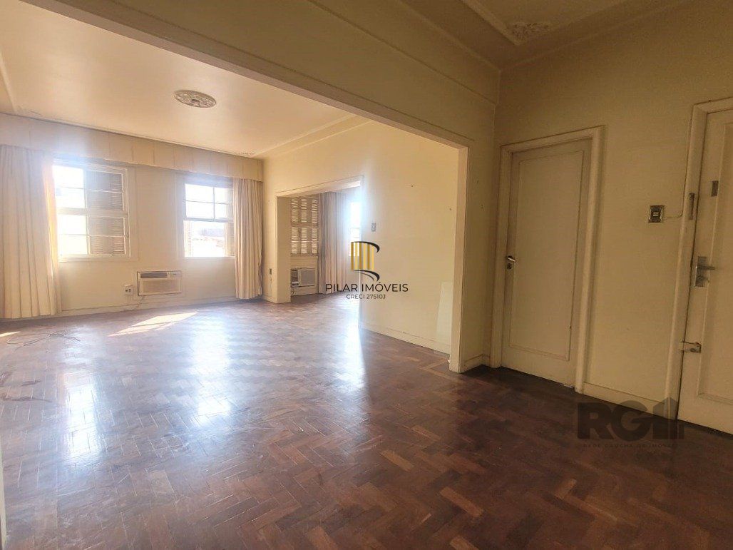 Apartamento 3 dormitórios no bairro Centro Histórico