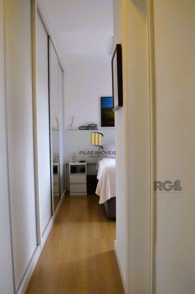 Excelente apartamento 2 dormitórios com  1 suíte e vista panorâmica para o Guaíba