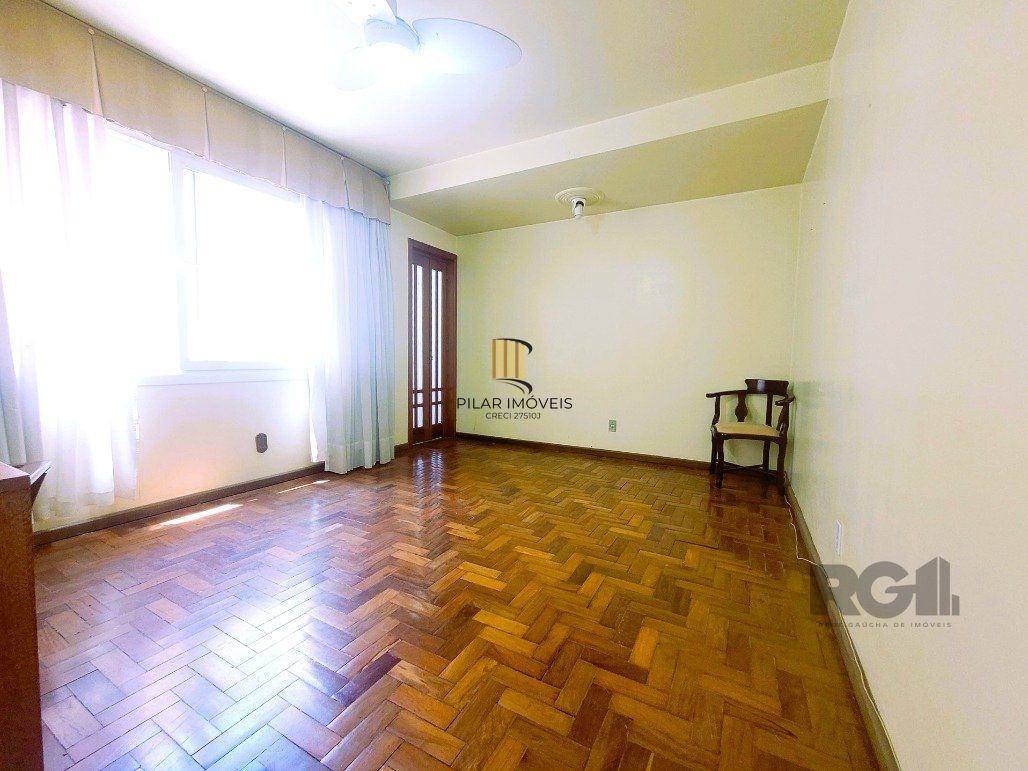 Apartamento 2 dormitórios no bairro Azenha