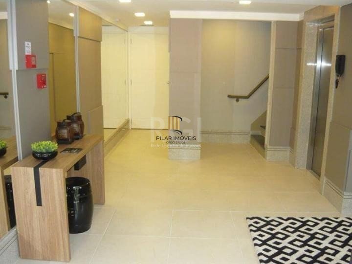Excelente apartamento 2 dormitórios com  duas suítes,lavabo e vaga coberta próximo Av: Goethe
