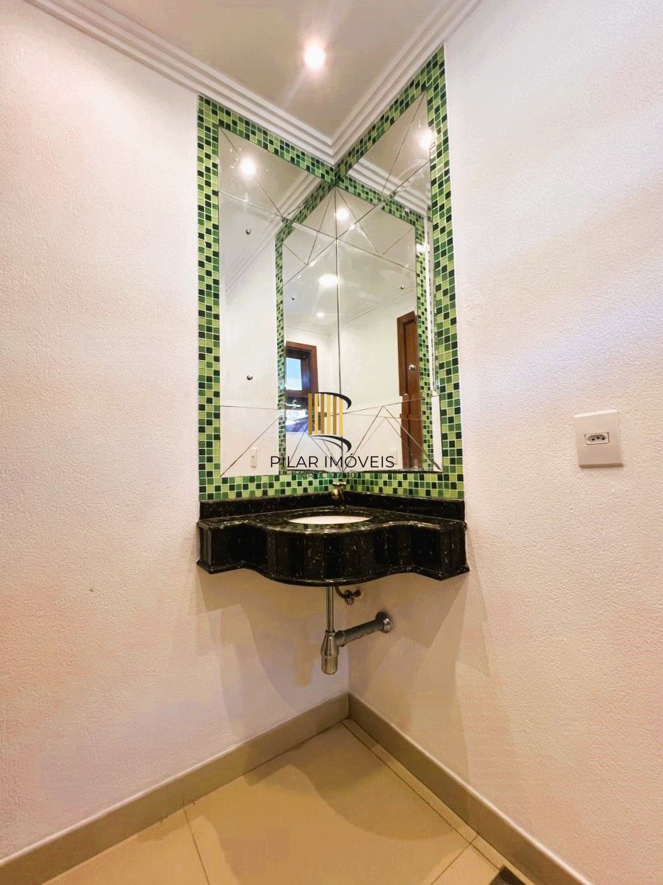 INCRÍVEL CASA COM LAREIRA E ESPAÇO GOOURMET EM CONDOMINIO NO BAIRRO IPANEMA!