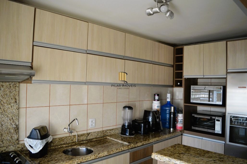 Impecável apto. 2 dormitórios -1 suíte, semimobiliado com linda vista e próximo ao Catamarã no Centro de Guaiba