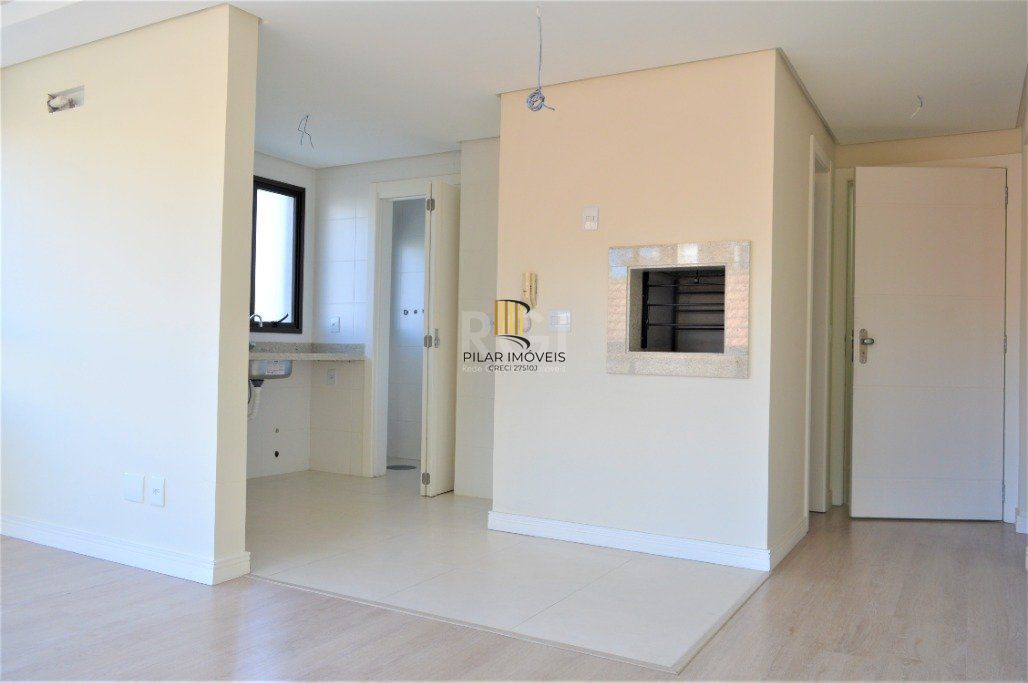Excelente apartamento 2 dormitórios com  duas suítes,lavabo e vaga coberta próximo Av: Goethe