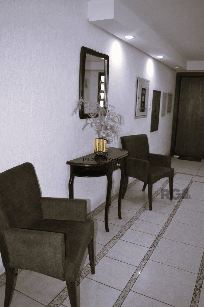 Excelente apto.2 dorm. com 1 suíte, churrasqueira e 1 vaga na Rua Olavo Bilac
