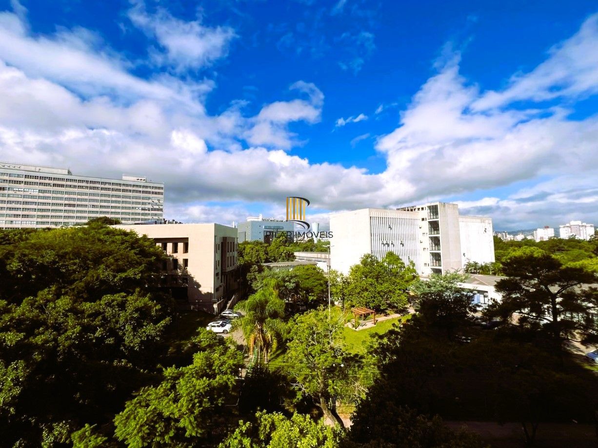 Apartamento 3 dormitórios em Frente a Faculdade de Odonto  e  Hosp. Clínicas