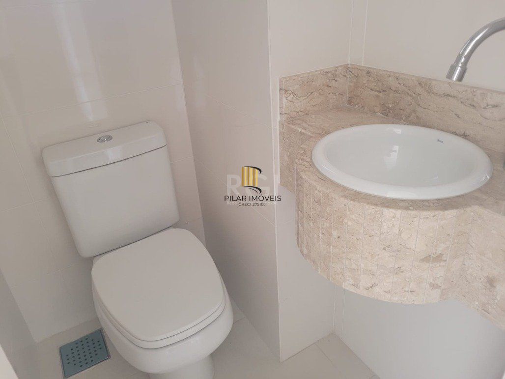 Excelente apartamento 2 dormitórios com  duas suítes,lavabo e vaga coberta próximo Av: Goethe
