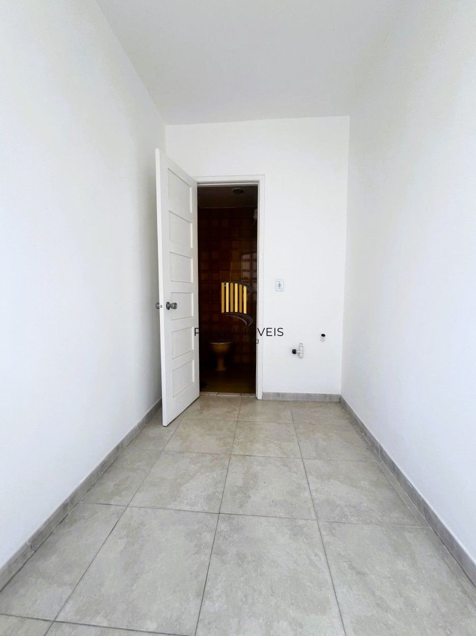 Apartamento 2 dormitórios com dependência em andar alto no Bairro Bom Fim