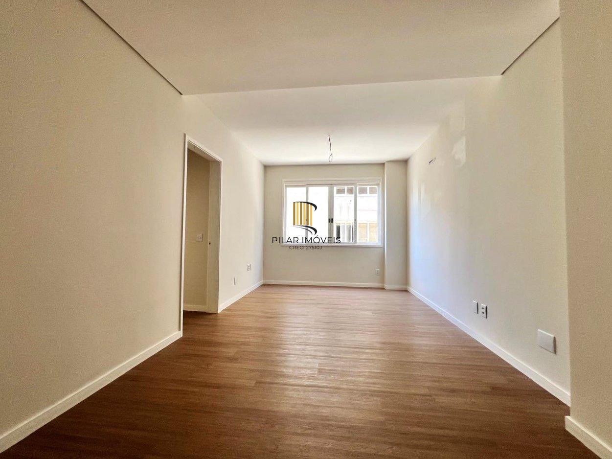 Excelente apartamento 2 dormitórios reformado no Bom Fim