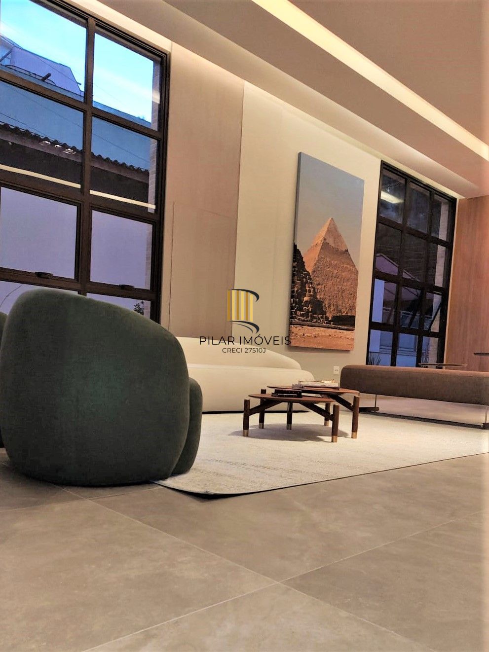 BAIRRO AUXILIADORA - APTO. NOVO 2 DORMITÓRIOS COM 1 SUÍTE E VAGA COBERTA.