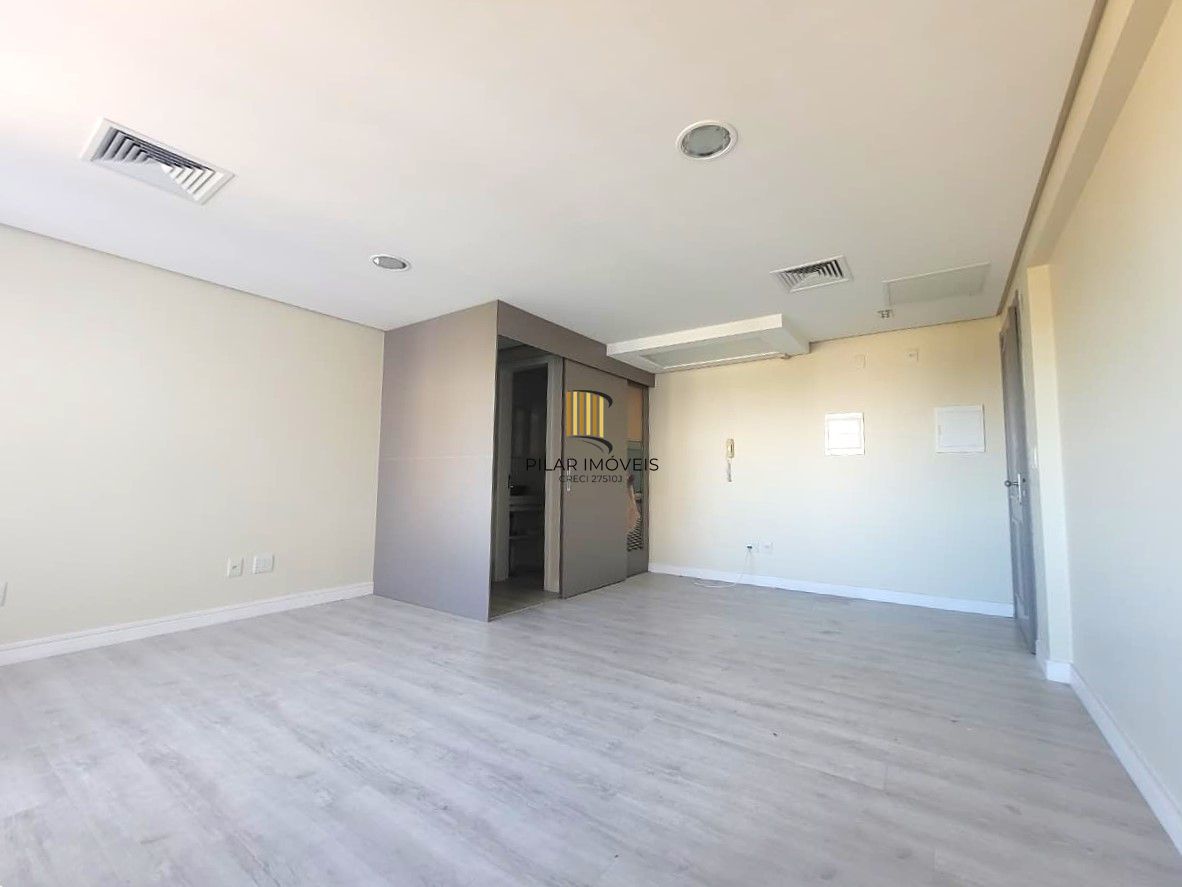 Ótima sala comercial com 1 vaga próximo a OAB