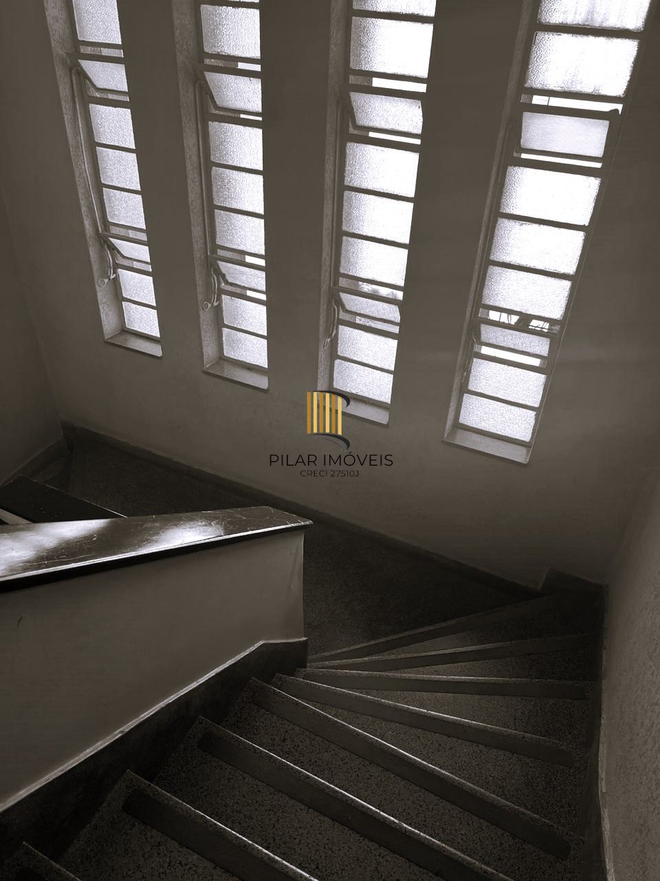 APARTAMENTO 3 DORMITÓRIOS NO BAIRRO BOM FIM PRÓXIMO A UFRGS E PARQUE REDENÇÃO.