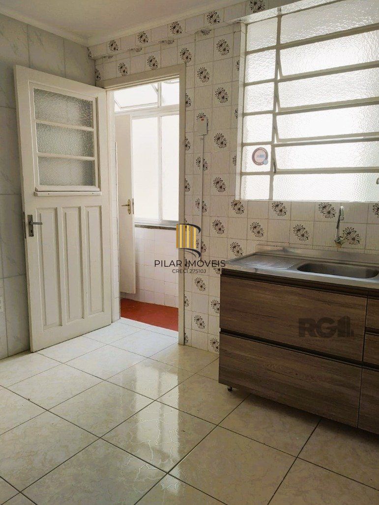 Apartamento 3 dormitórios no BOM FIM 