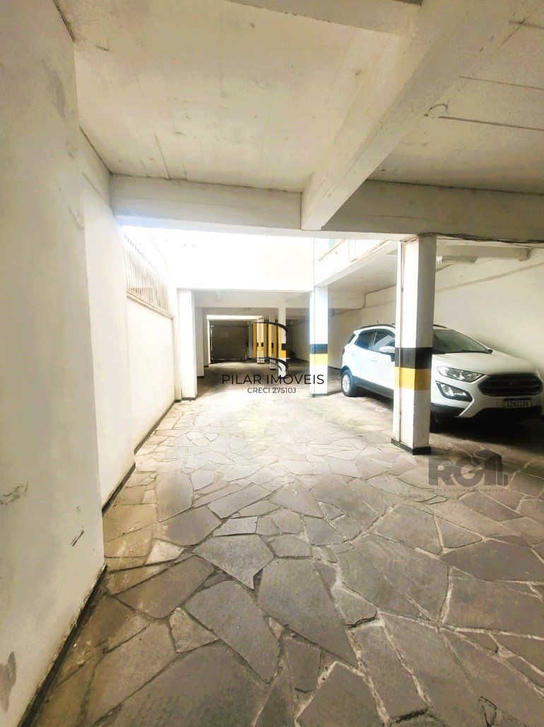Excepcional apto. com excelente localização, na Rua Gomes Jardim 2 quartos com vaga.