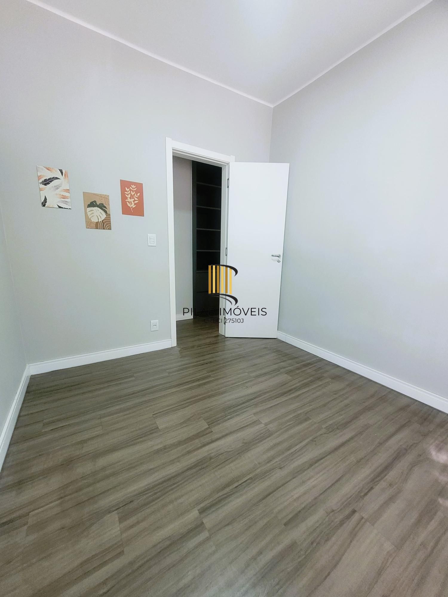 Lindo apartamento 2 dormitórios todo Reformado no Bairro Moinhos.