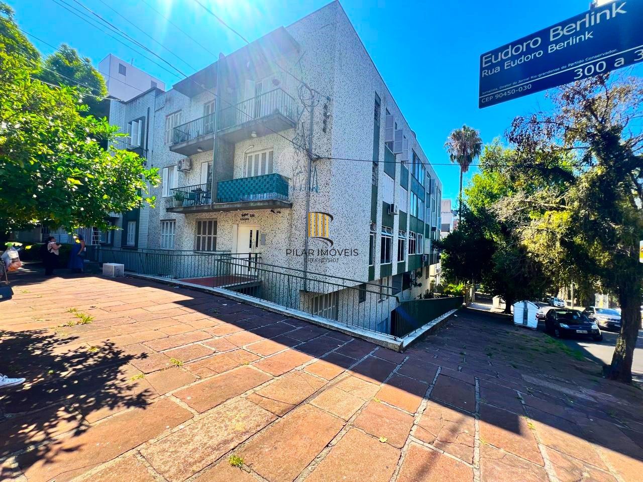 BAIRRO AUXILIADORA - VENDA 2 DORMITÓRIOS DE FRENTE