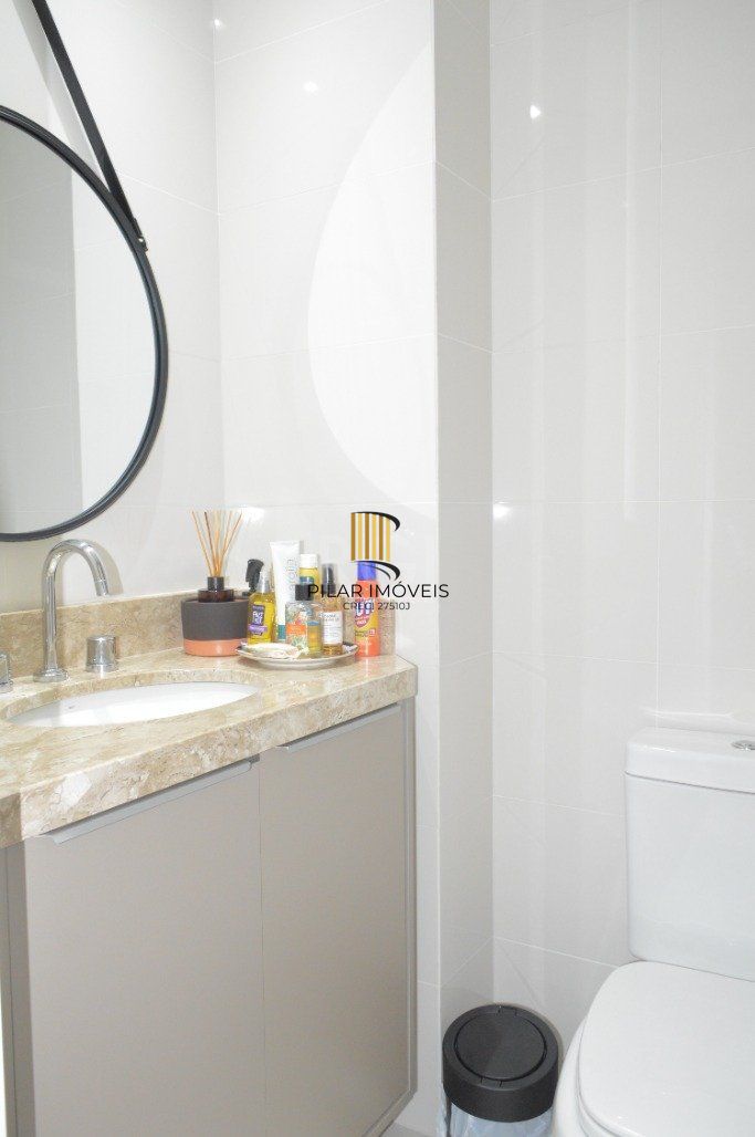 Excelente apartamento 2 dormitórios com box duplo próximo ao Zaffari Cabral