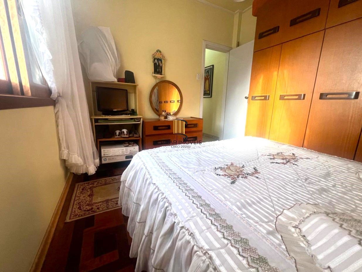 APARTAMENTO 2 DORMITÓRIOS COM VISTA DESLUMBRANTE NO CENTRO DA CIDADE.