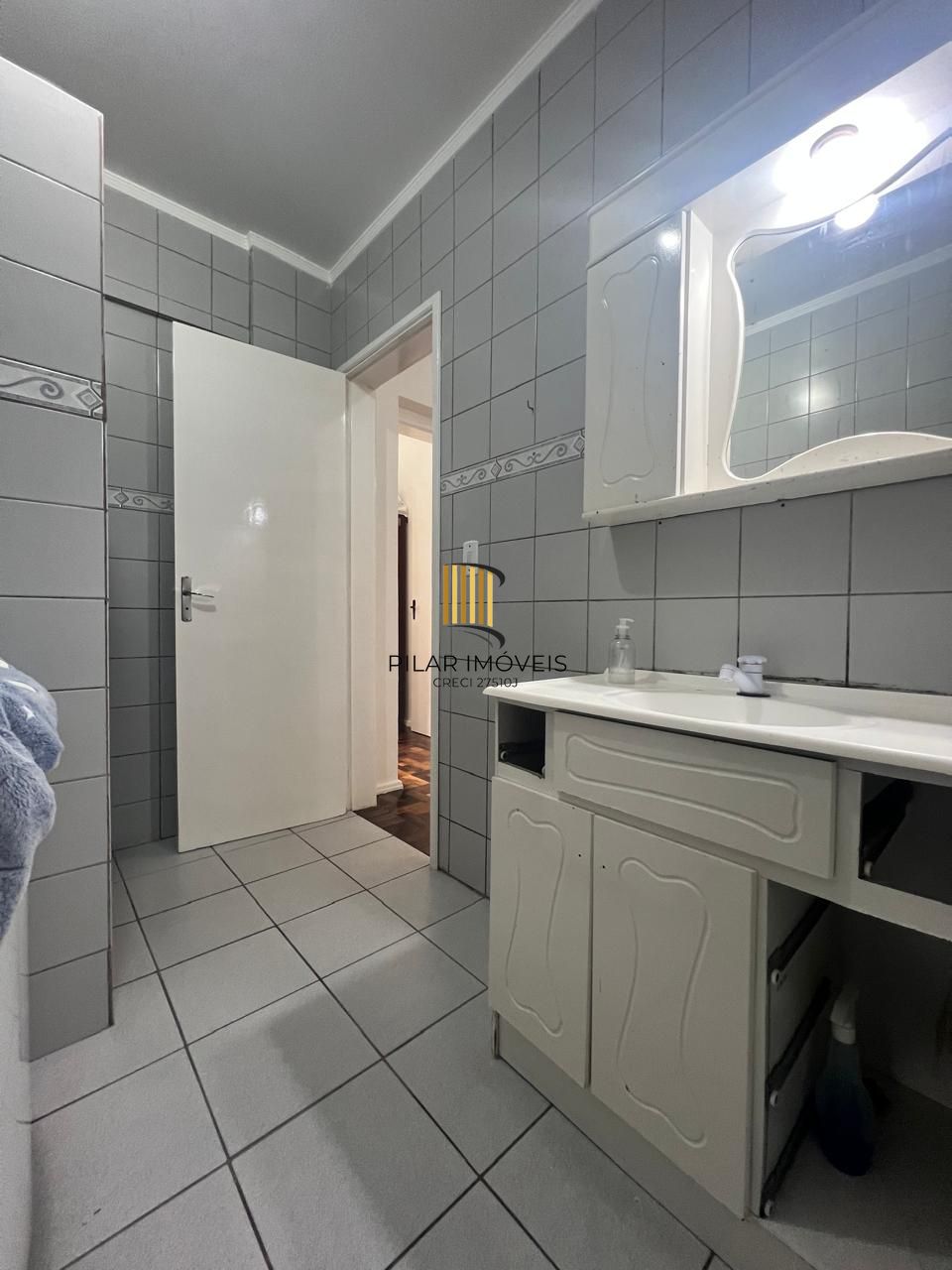 EXCELENTE E AMPLO APARTAMENTO 3 DORMITÓRIOS NO CENTRO - MUITA LUZ E O MELHOR DA VIDA URBANA!