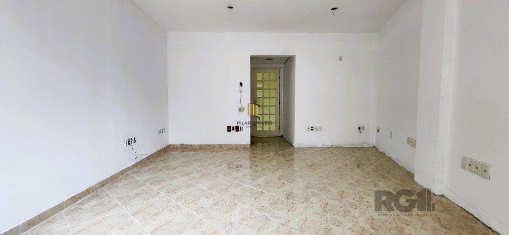 ÓTIMA SALA COMERCIAL BEM NO CENTRO DA CIDADE!