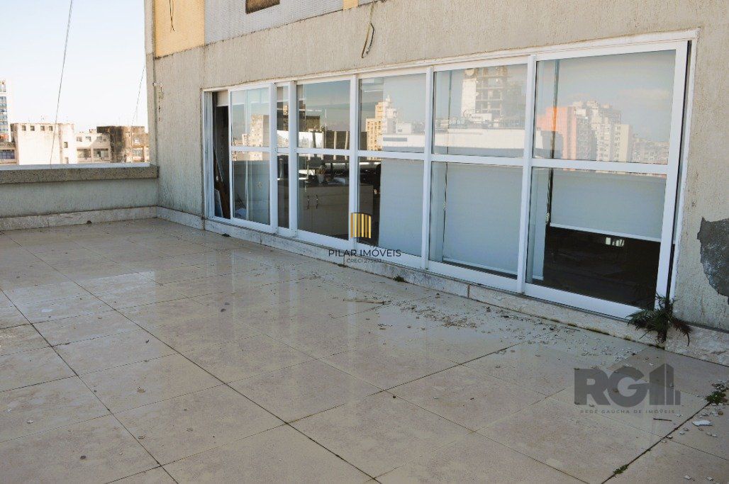 ANDAR INTEIRO NA GALERIA MALCOM 22º - SALA COMERCIAL LINDA E REFORMADA