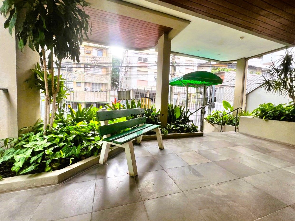 OPORTUNIDADE ÚNICA NO BOM FIM: APARTAMENTO 2 DORMITÓRIOS COM VAGA E ELEVADOR