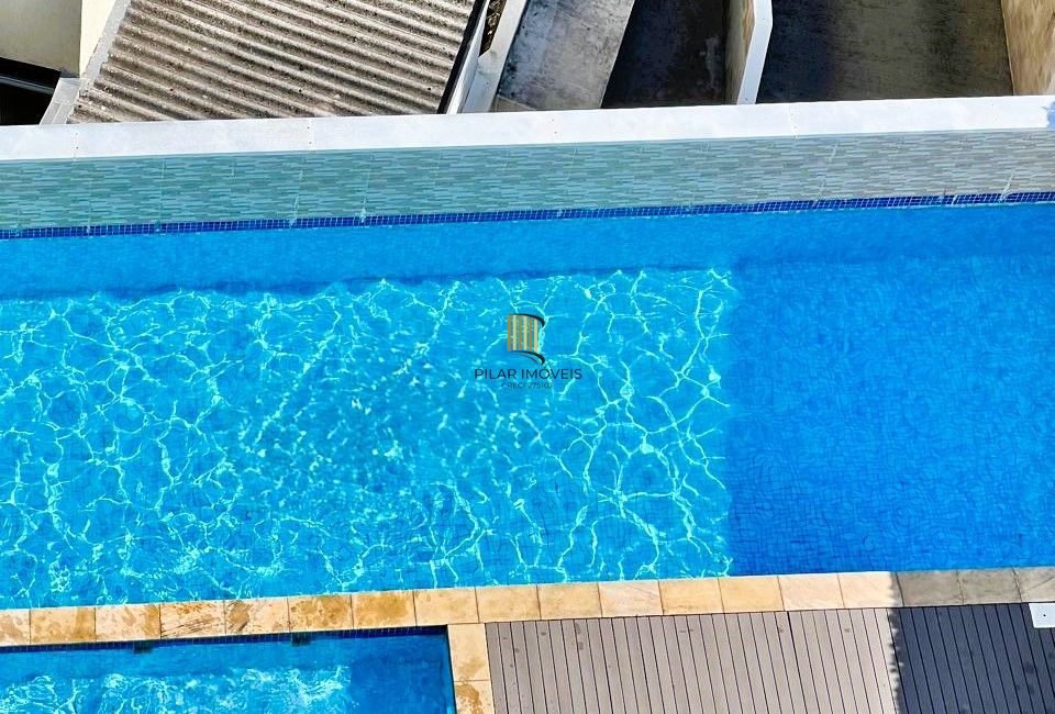 Apartamento 2 dormitórios semimobiliado com box duplo e Infra no Menino Deus