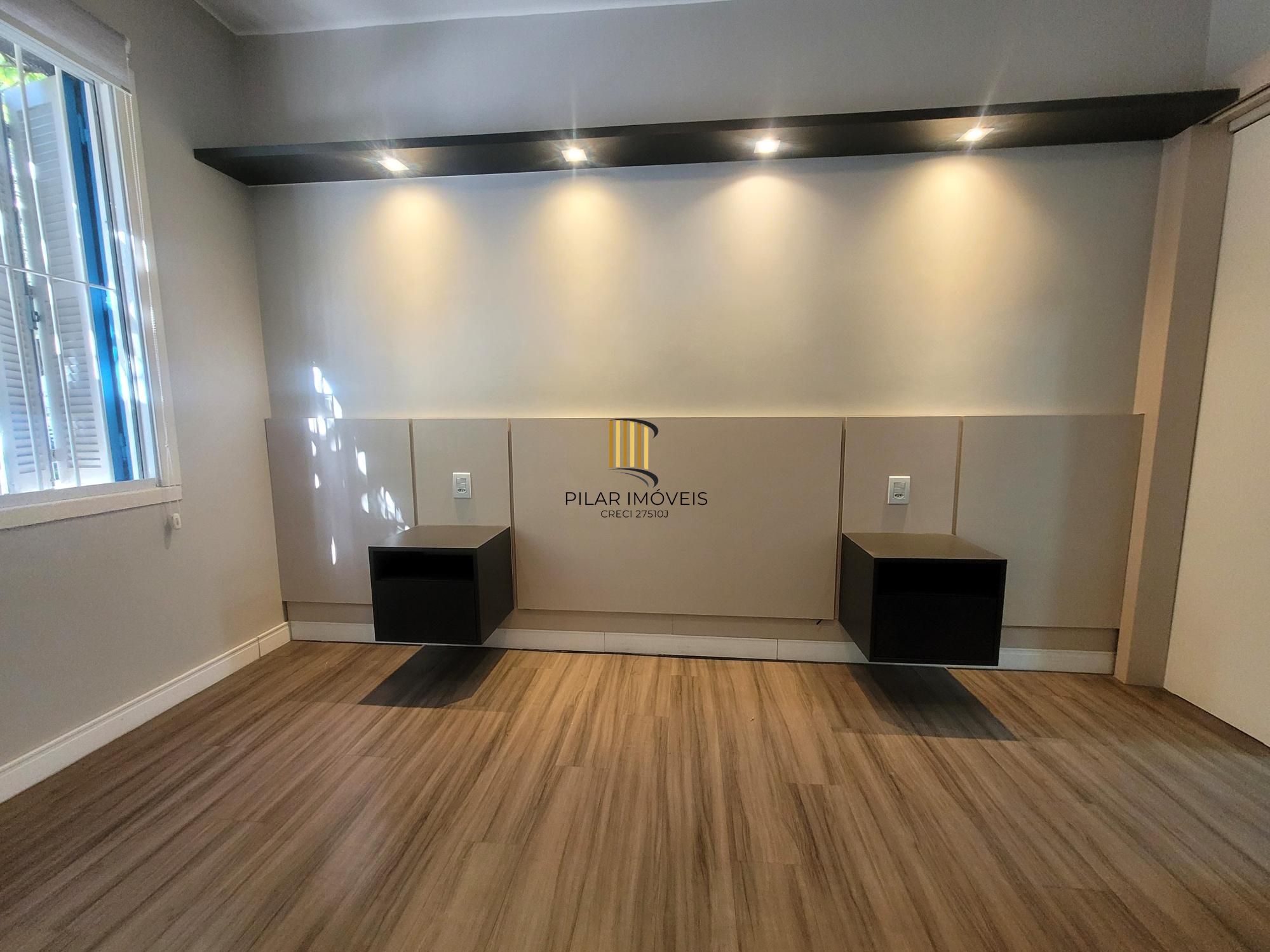 Lindo apartamento 2 dormitórios todo Reformado no Bairro Moinhos.