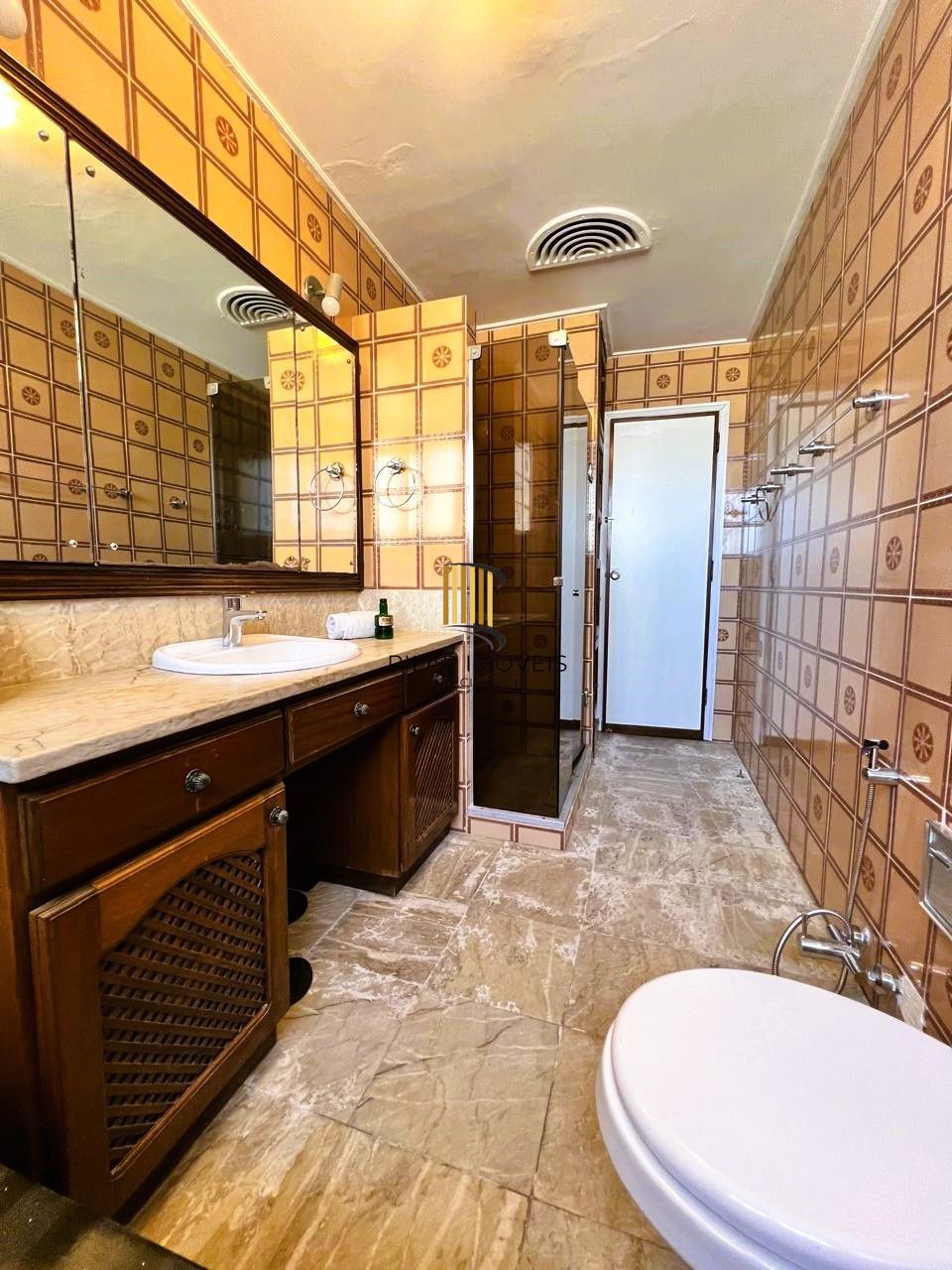 Magnífico apartamento 3 dormitórios com vaga e depósito, vista excepcional para o Guaíba!