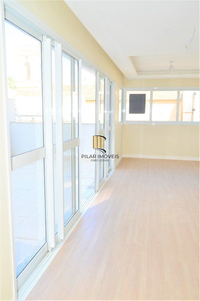 Excelente apartamento 2 dormitórios com garden e duas vagas no Bom Fim