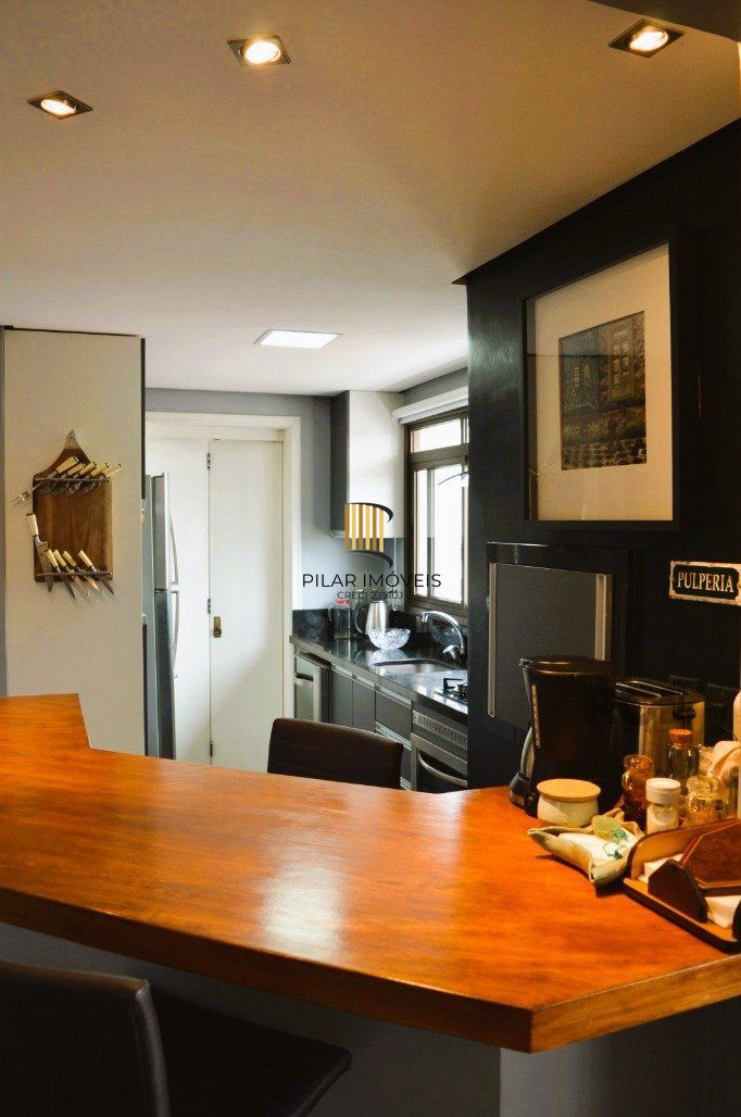 Excelente apartamento 2 dormitórios com  1 suíte e vista panorâmica para o Guaíba