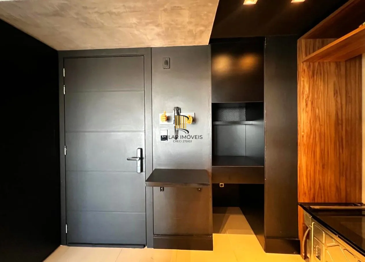 Apartamento 1 dormitório mobiliado com vaga e infra no Bairro Santana