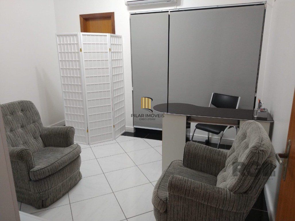 EXCELENTE SALA COMERCIAL COM GARDEN E VAGA EM FRENTE AO BRICK DA REDENÇÃO