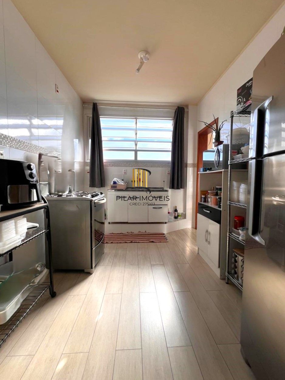 Apartamento 3 dormitórios em Frente a Faculdade de Odonto  e  Hosp. Clínicas