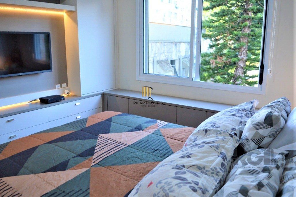 Excelente apartamento 2 dorm. sendo 1 suite, com terraço, churrasqueira, semimobiliado - 1 vaga dupla - Bairro Cidade Baixa