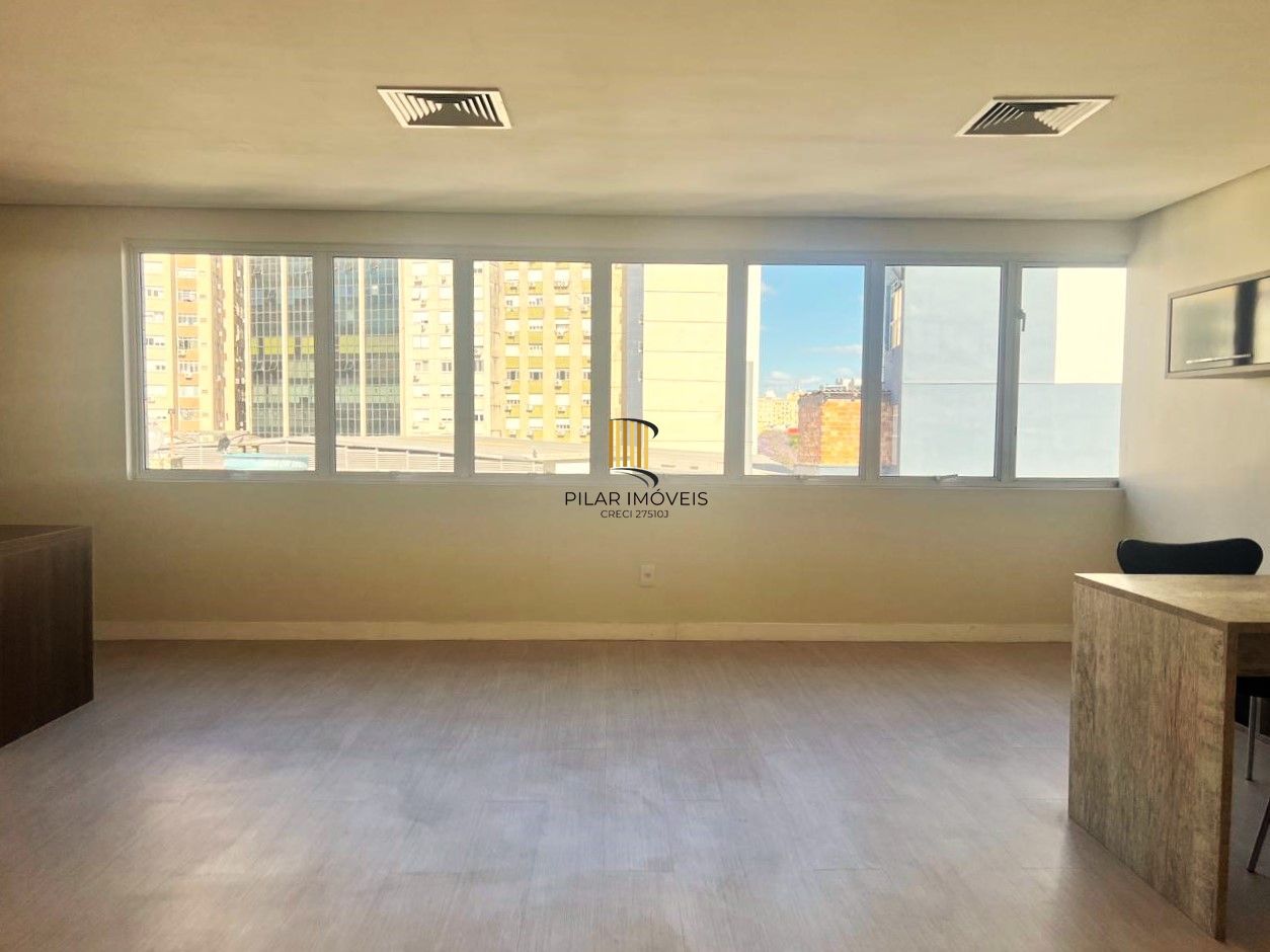 EXCELENTE SALA COMERCIAL COM VAGA NO CENTRO HISTÓRICO PRÓXIMA A OAB E CENTRO ADMINISTRATIVO!