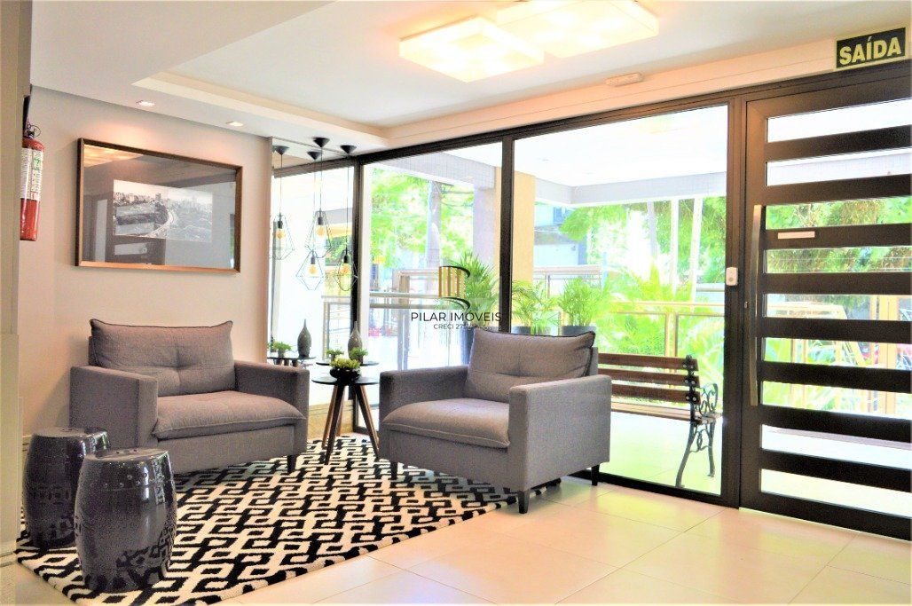 Excelente apartamento 2 dormitórios com  duas suítes,lavabo e vaga coberta próximo Av: Goethe