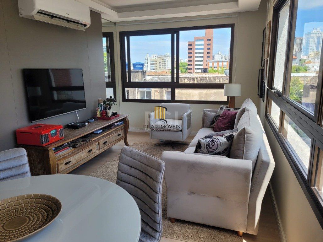 Excelente apartamento 2 dormitórios com box duplo próximo ao Zaffari Cabral