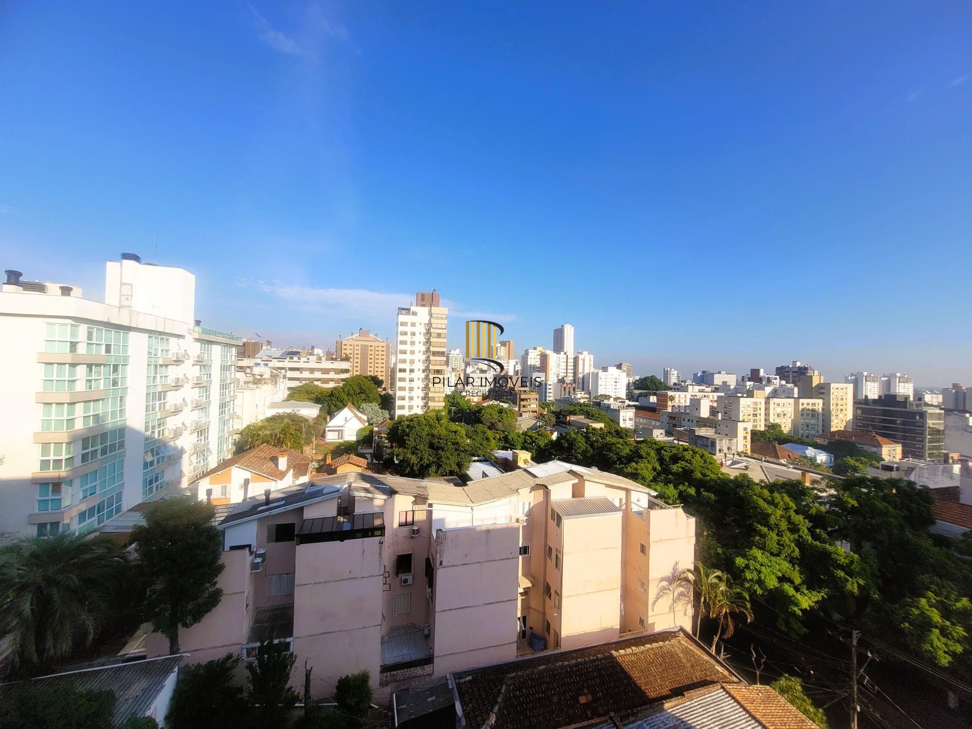 Excelente apartamento 2 dormitórios semi mobiliado no Mont`t Serrat