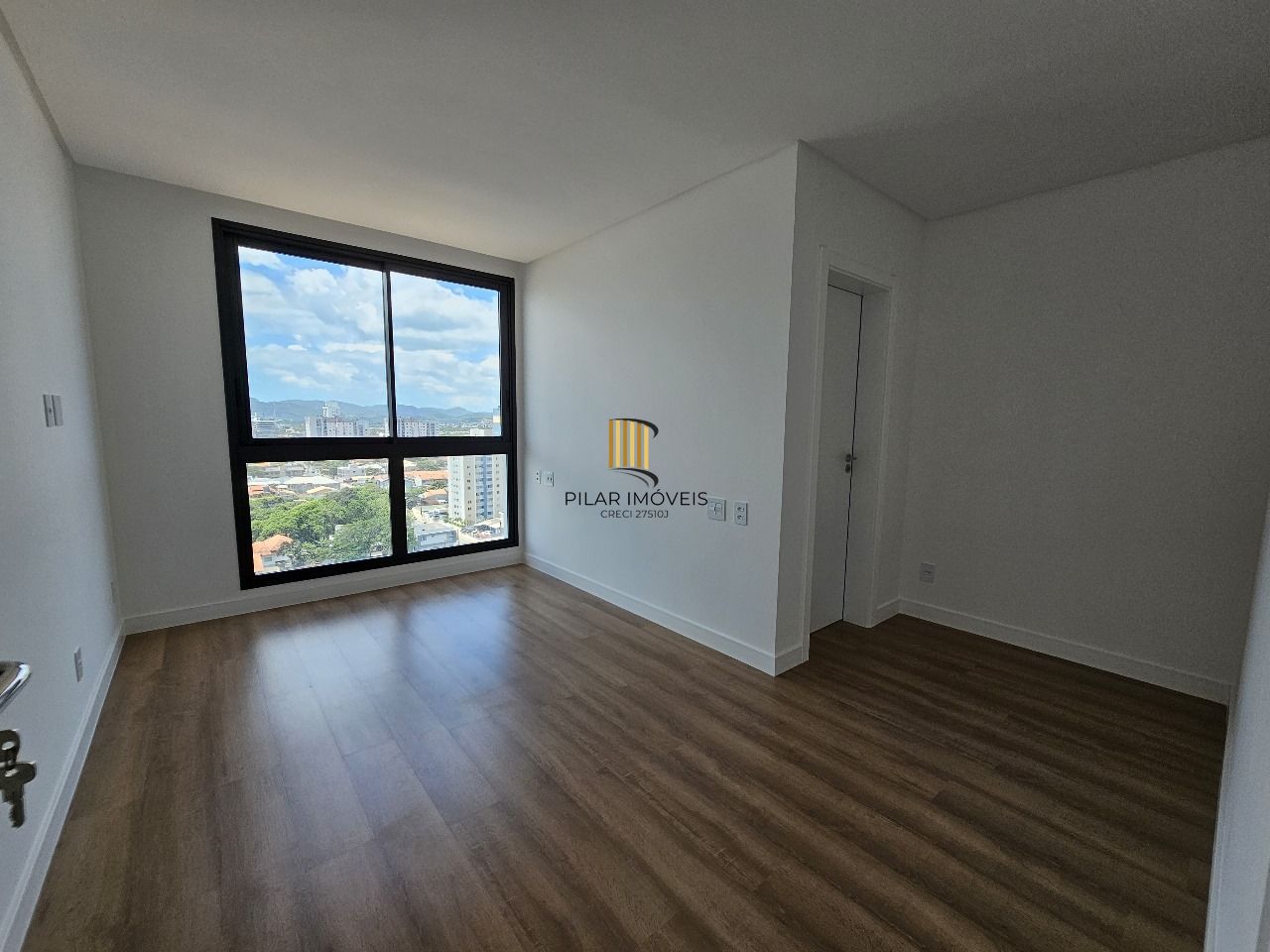APARTAMENTO DE LUXO NO BLUE WAVES RESIDENCES EM PIÇARRA- SC COM VISTA PARA O MAR - ALTO PADRÃO