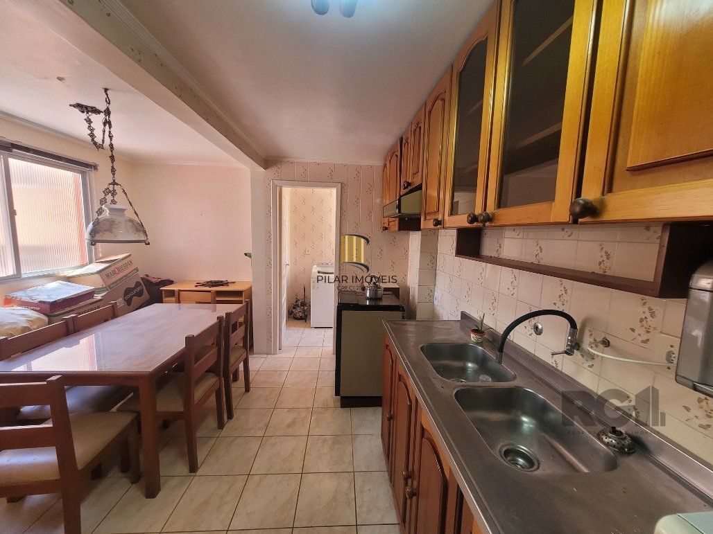 Apartamento 2 dormitórios no bairro Azenha