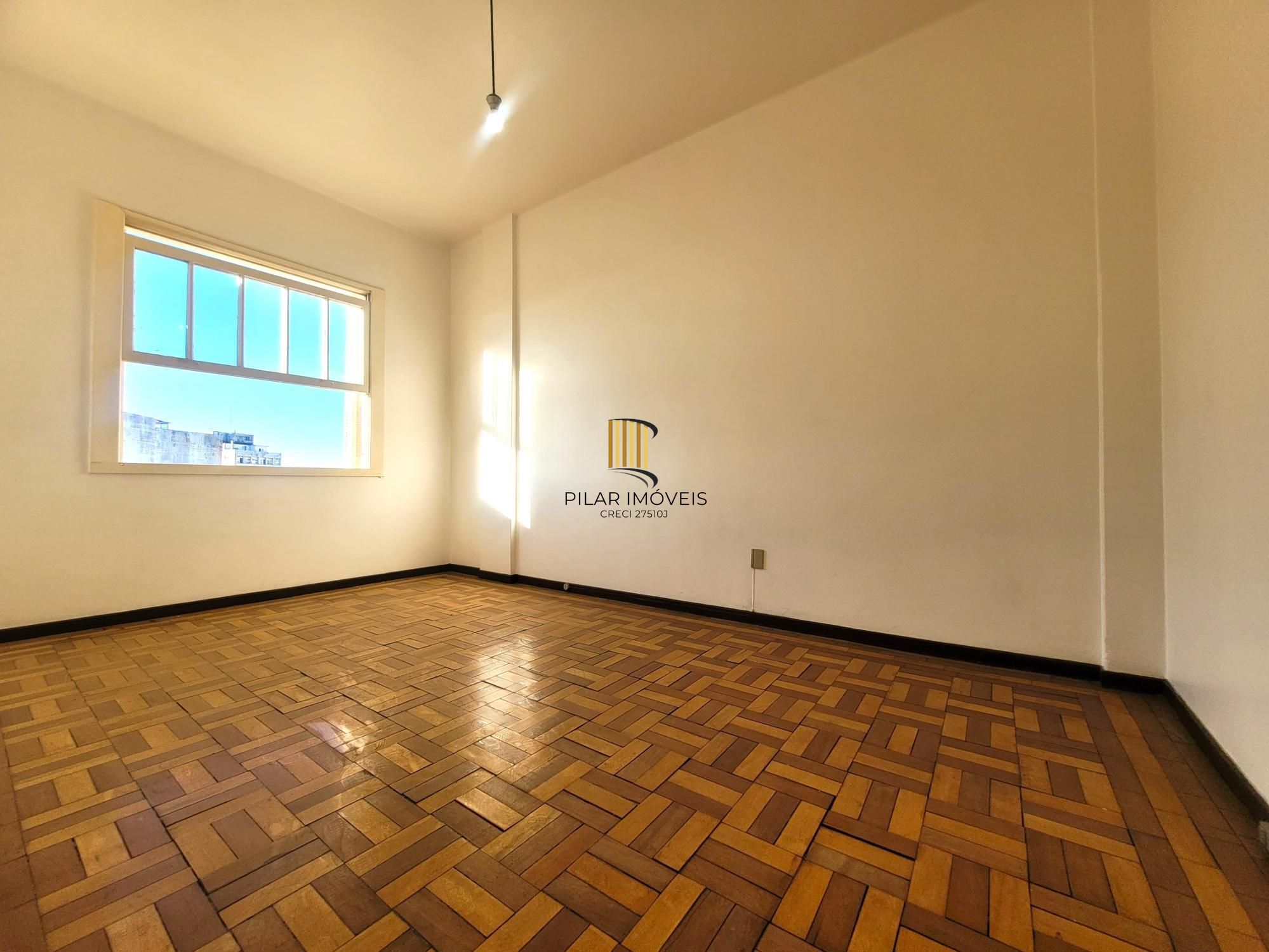 Excelente apartamento 2 dormitórios com  vista espetacular e sacada  na Rua :Dr. Barros Cassal .