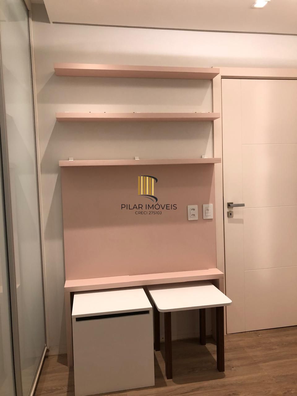 NO BAIRRO MONT'SERRAT APARTAMENTO 2 DORMITÓRIOS COM VAGA COBERTA!