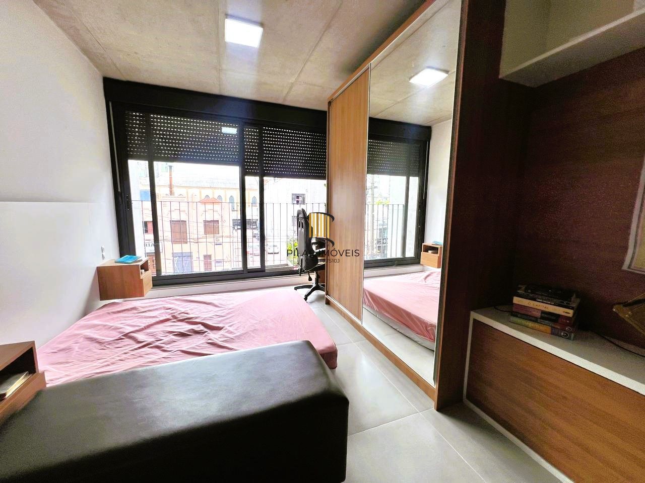 STUDIO SEMIMOBILIADO NA AV. VENÂNCIO AIRES PRÓXIMO AO HPS, UFRGS, HOSP. CLINICAS, COLÉGIO MILITAR!