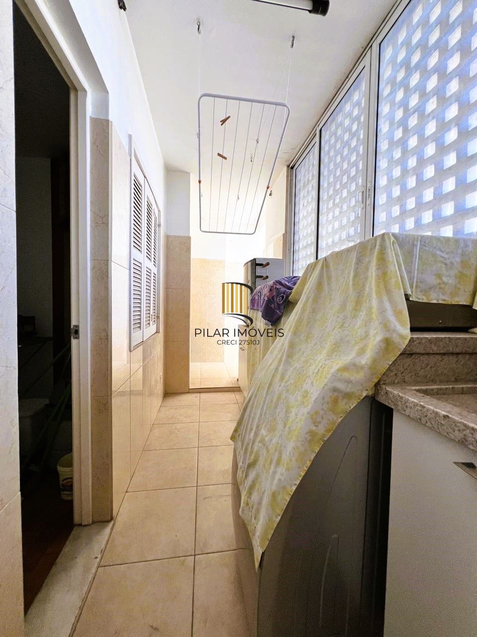 Excelente apartamento 3 dormitórios com vista para o Guaíba em frente a Santa Casa - Edif. Santa Tecla