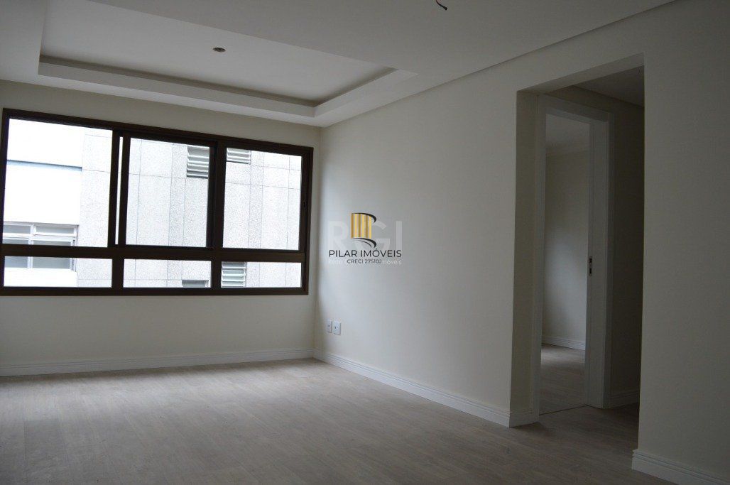 Apartamento 2 dormitórios com box duplo próximo ao Zaffari da Cabral