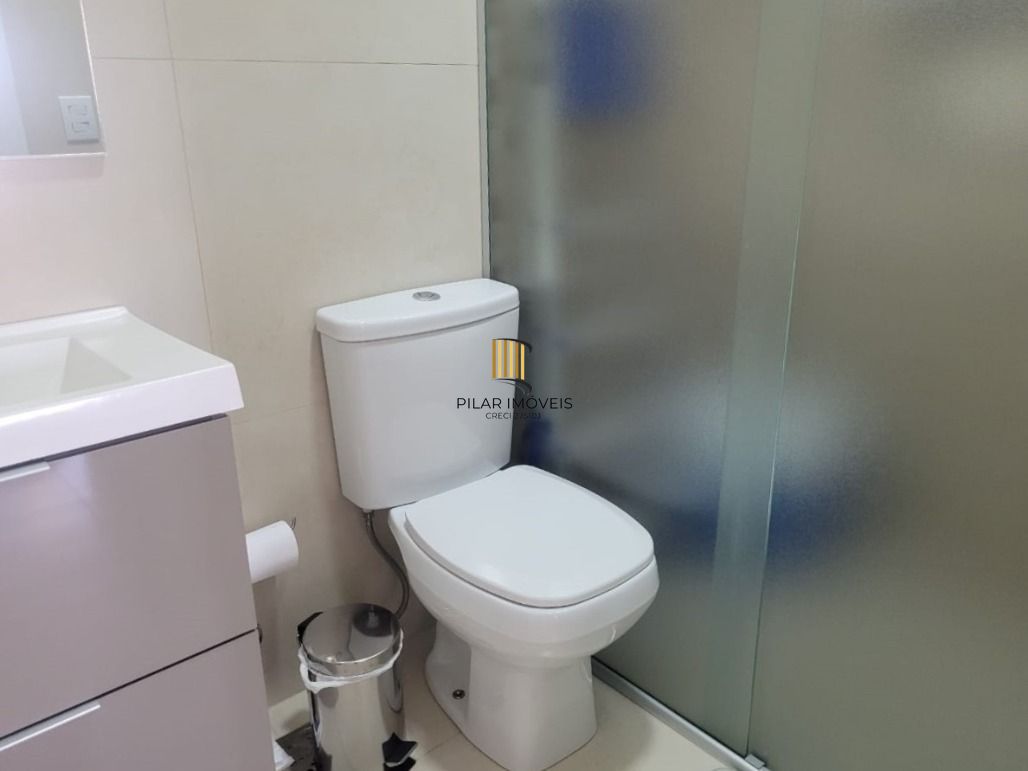 Impecável apto. 2 dormitórios -1 suíte, semimobiliado com linda vista e próximo ao Catamarã no Centro de Guaiba