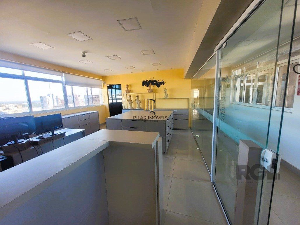ANDAR INTEIRO NA GALERIA MALCOM 22º - SALA COMERCIAL LINDA E REFORMADA