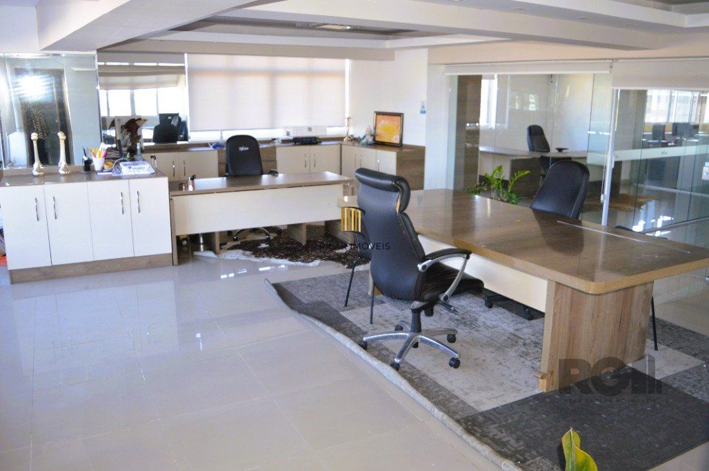 ANDAR INTEIRO NA GALERIA MALCOM 22º - SALA COMERCIAL LINDA E REFORMADA