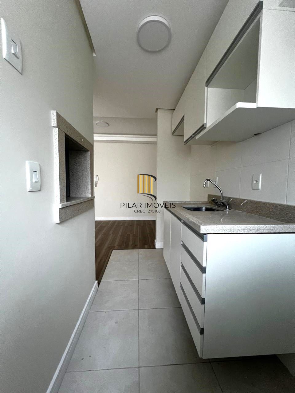 1 Dormitório c/garden, suíte, lavabo, churrasqueira e 1 Box, próximo ao Fórum.